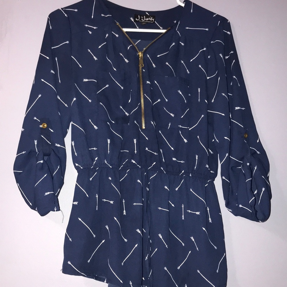 A blouse blue with white arrows!!